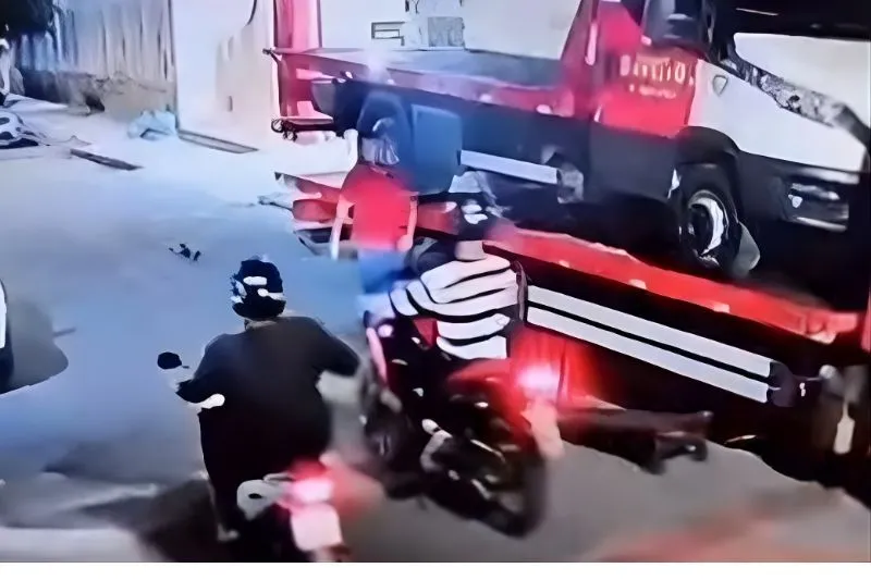 Homem reage a tentativa de assalto, um suspeito foi morto a tiros e outro fica ferido 