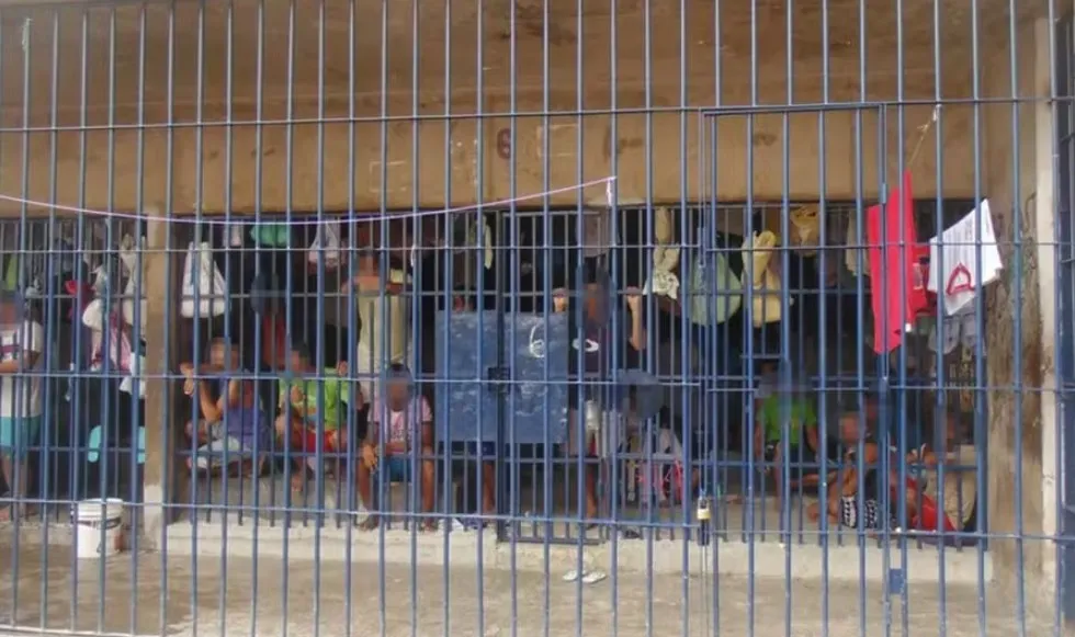 Mais de 460 detentos foram liberados de penitenciárias do Piauí para a saída temporária em comemoração ao Dia das Mães.