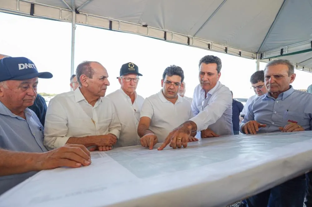 Em Uruçuí, governador acompanha obras de frigorífico de aves que irá gerar 20 mil empregos