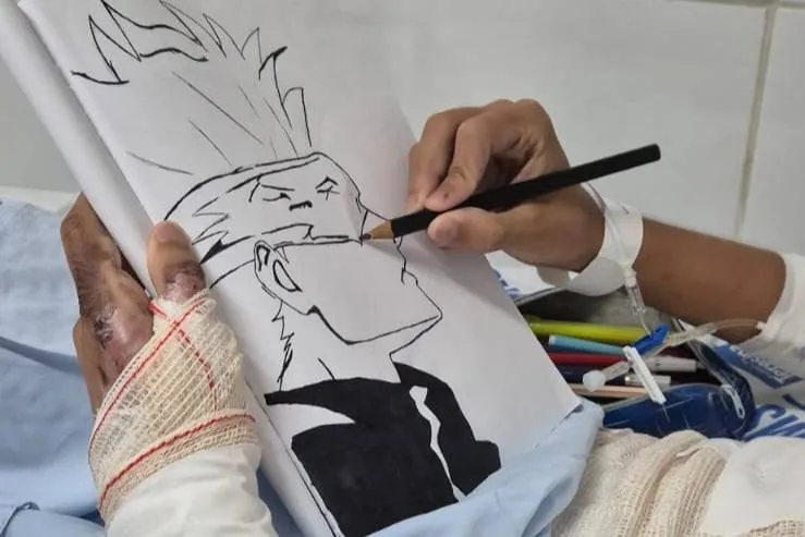 Crianças do setor de queimados no HUT têm rotina alterada através do desenho