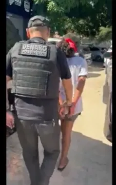 Mulheres são presas durante operação contra o tráfico de drogas na zona Norte de Teresina
