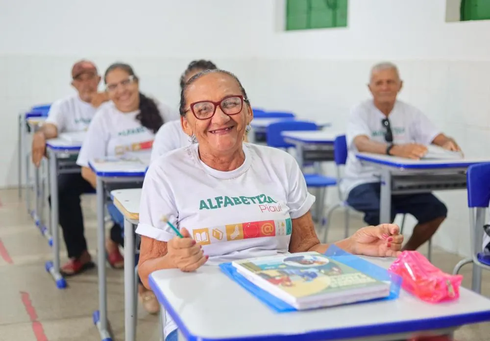 Seduc realiza pagamento de bolsas para mais de 9 mil estudantes da rede estadual