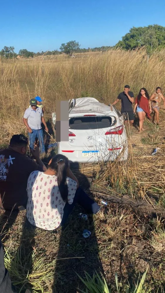 Jovens morrem após baterem carro de frente com ônibus na BR-343 em Campo Maior
