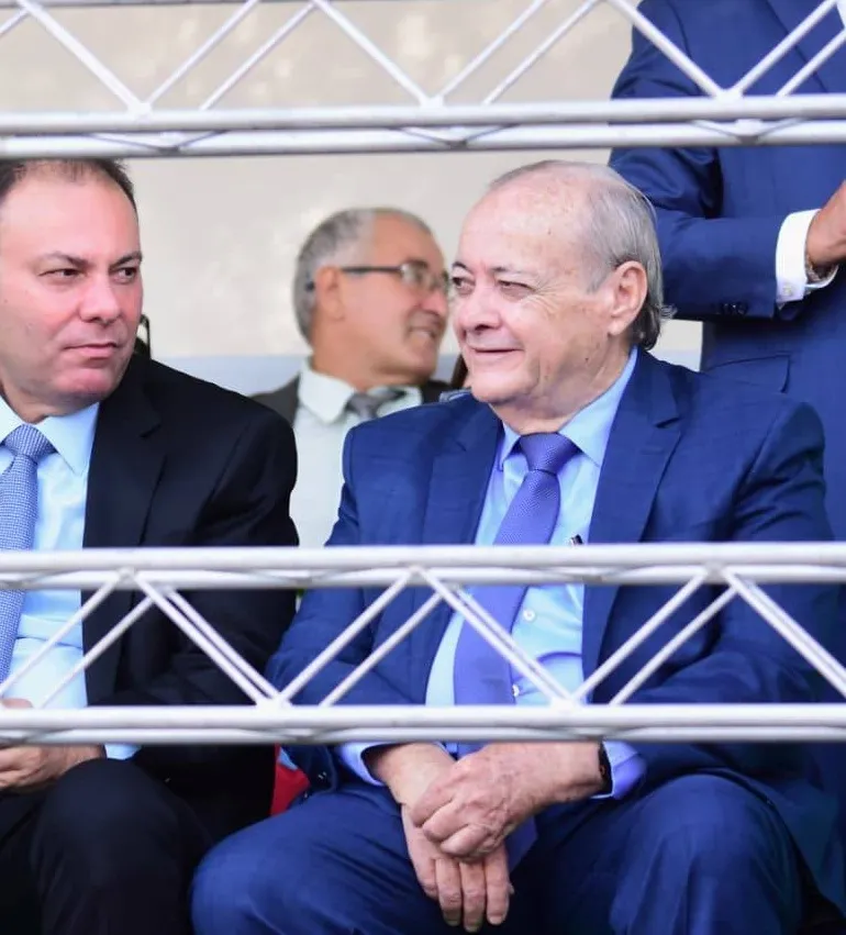 Prefeito Silvio Mendes participa do desfile de 7 de setembro em Teresina
