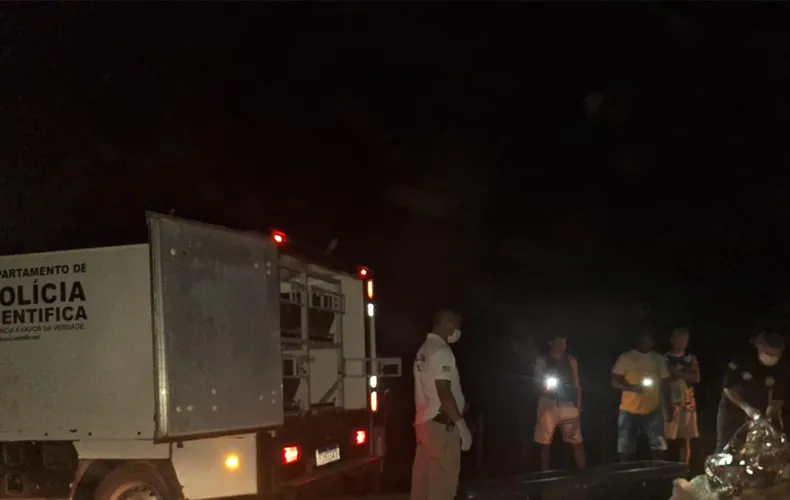 Jovem morre ao bater moto em mureta na cidade de Beneditinos