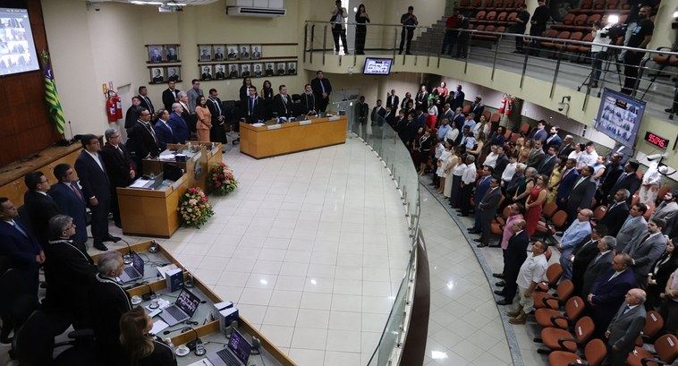 Novos juízes federais assumem vagas no TRE-PI para o biênio 2025-2027