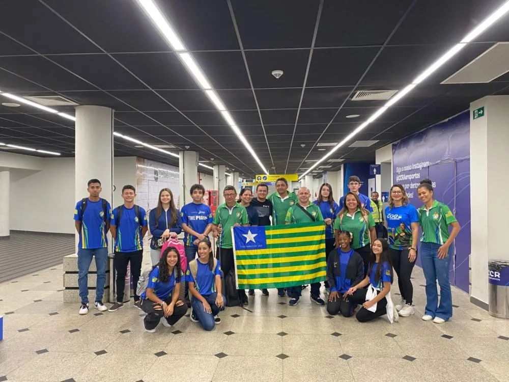Delegação do Piauí embarca rumo aos Jogos da Juventude, em Brasília