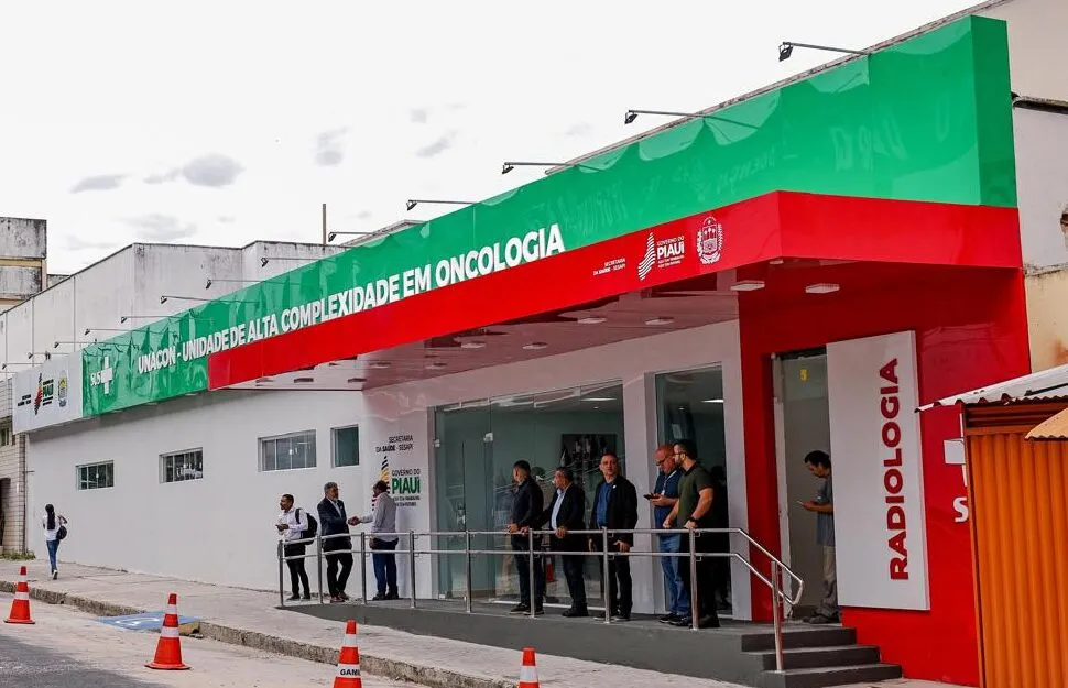 Rafael Fonteles inaugura primeira unidade estadual de oncologia no HGV com capacidade para mil atendimentos mensais