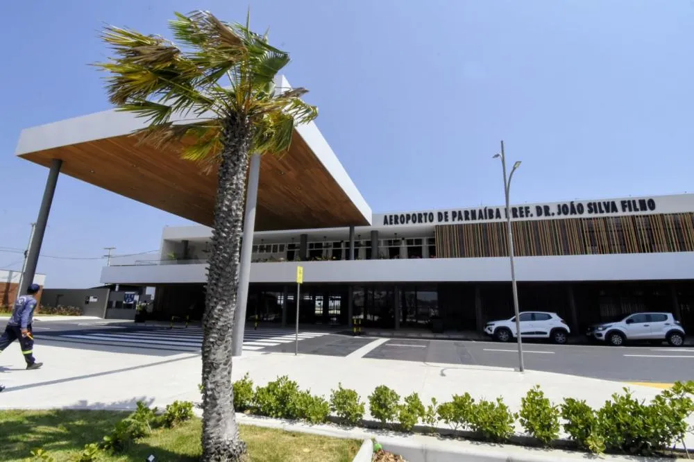 Voos diretos entre Fortaleza e Parnaíba começam a operar e governo prevê chegada de 40 mil novos turistas