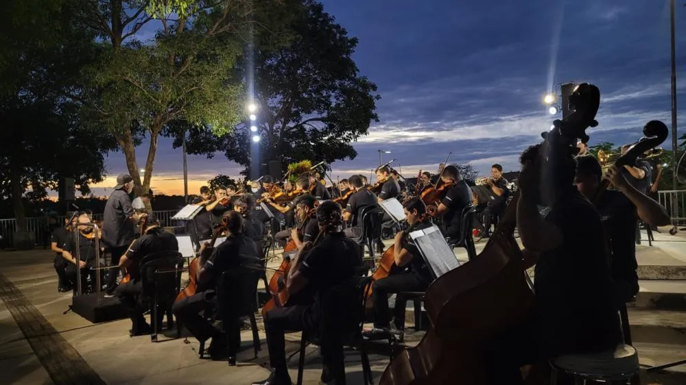 FMC leva música a bairros com estreia do projeto Orquestra no Parque