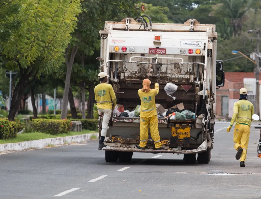 Prefeitura de Teresina anuncia novos dias e turnos da coleta domiciliar em vários bairros
