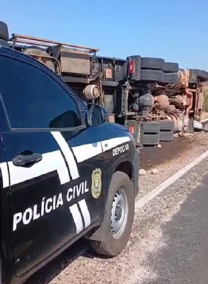 Jovem morre após ser atropelado por carreta na BR-316 no Piauí