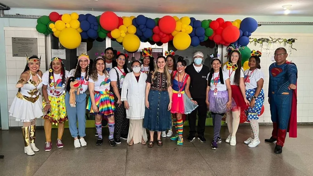 Hospital da Criança leva risoterapia às crianças internadas neste domingo (12)