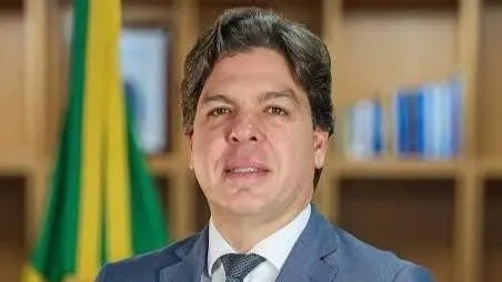 Semai recebe ministro das Comunicações em Teresina para anúncio de recursos com foco na digitalização do serviço público