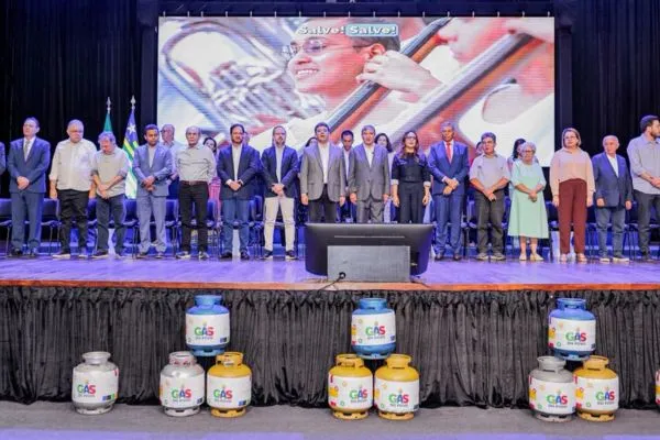 Governo do Piauí lança programas Gás do Povo e Luz do Povo