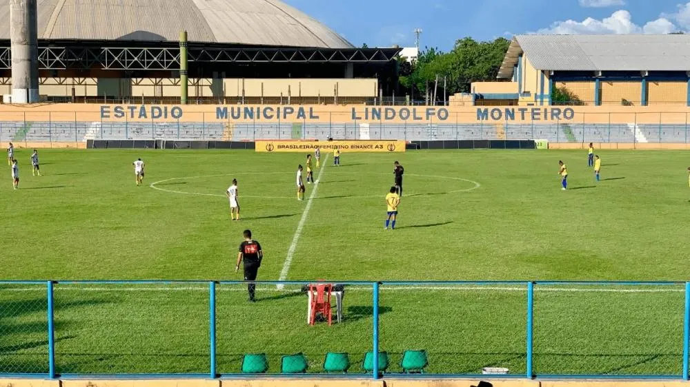 Estádio Lindolfo Monteiro passa por manutenção e ficará fechado até dezembro